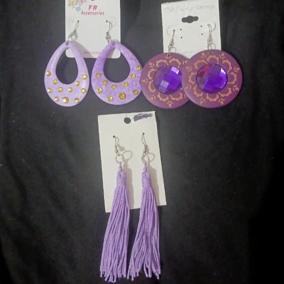 NEW Bundle of Women purple earrings - Picture 1 of 5